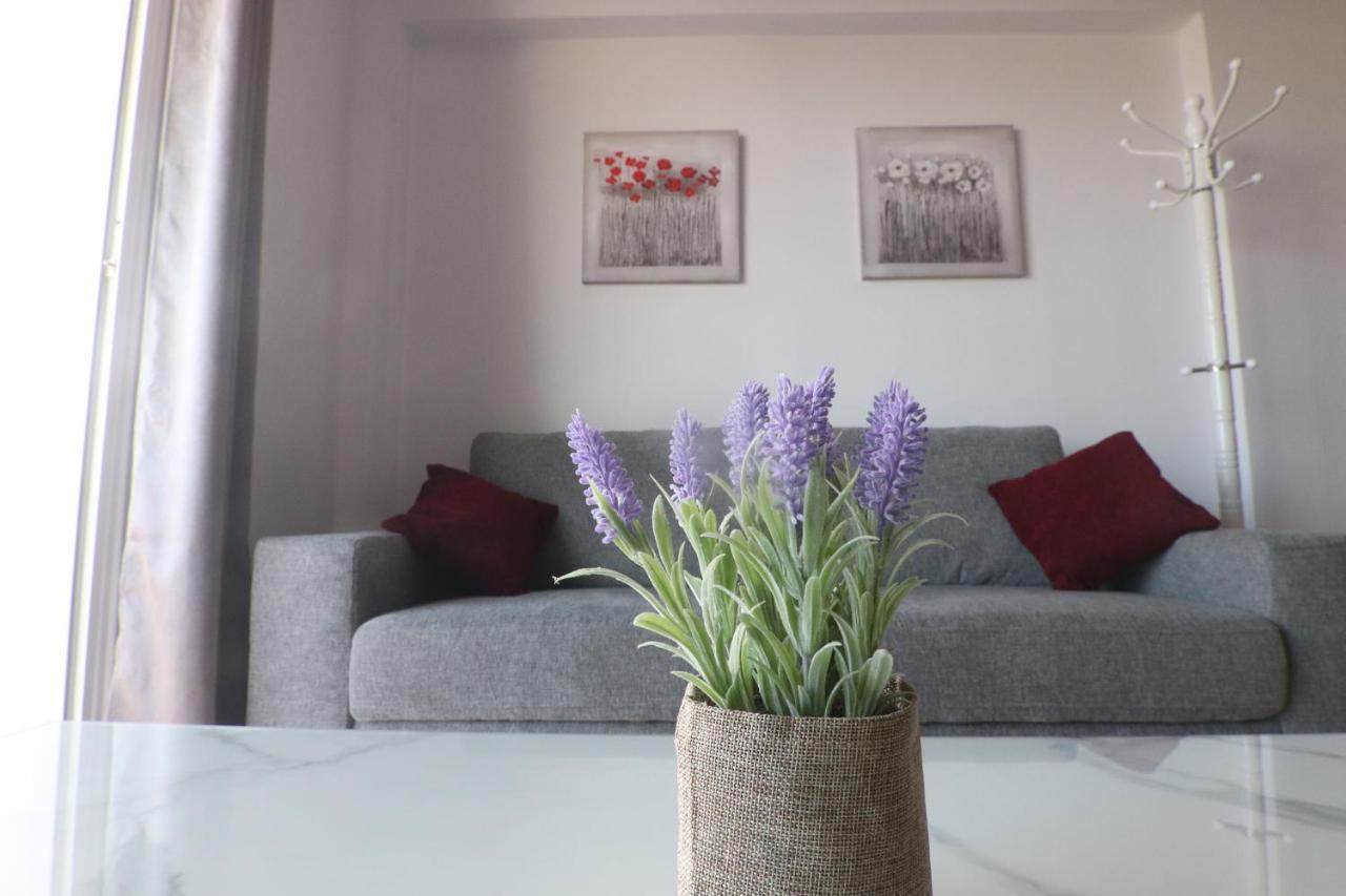 Amelia Two Bedroom Apartment - 202 Paphos ภายนอก รูปภาพ