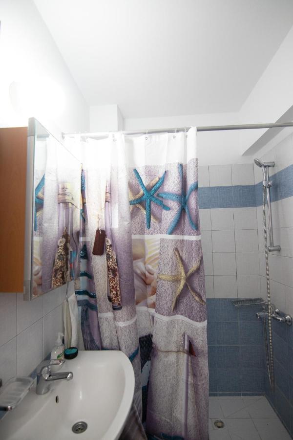 Amelia Two Bedroom Apartment - 202 Paphos ภายนอก รูปภาพ