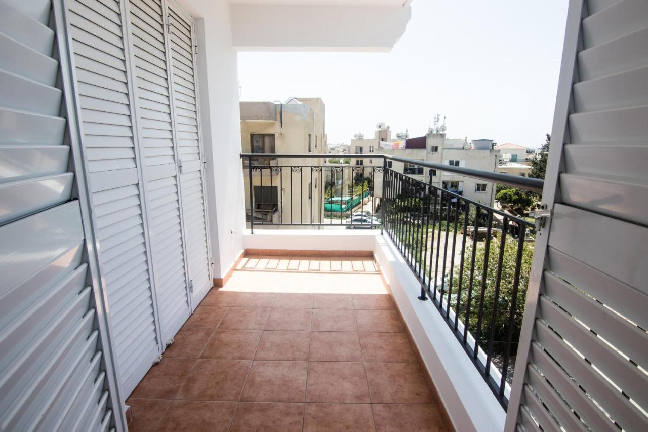 Amelia Two Bedroom Apartment - 202 Paphos ภายนอก รูปภาพ